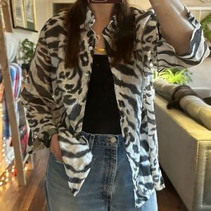 014: Alfred Dunner size 14 sheer button up top